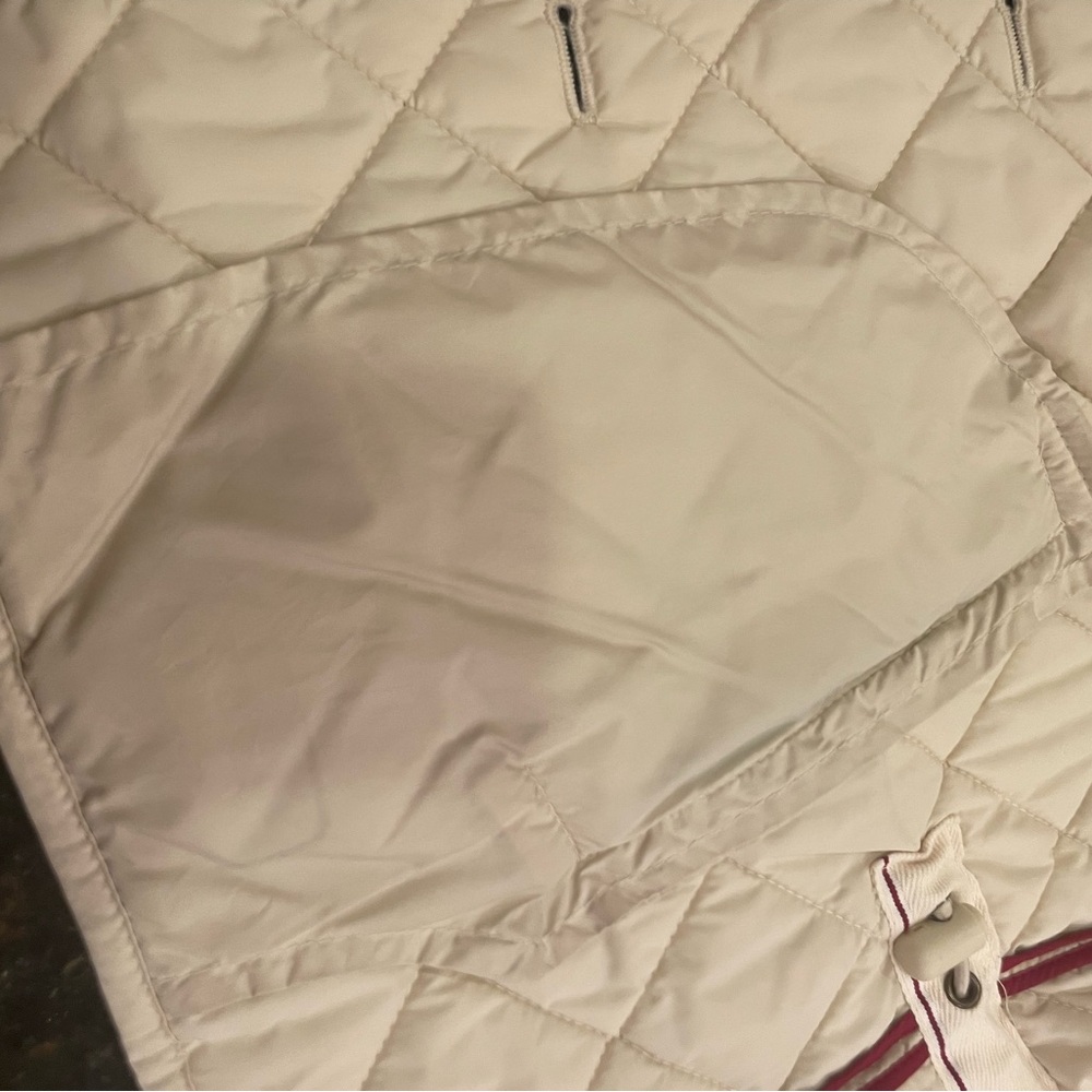 GAP Beige Quilted Vest - Picture 7 of 8